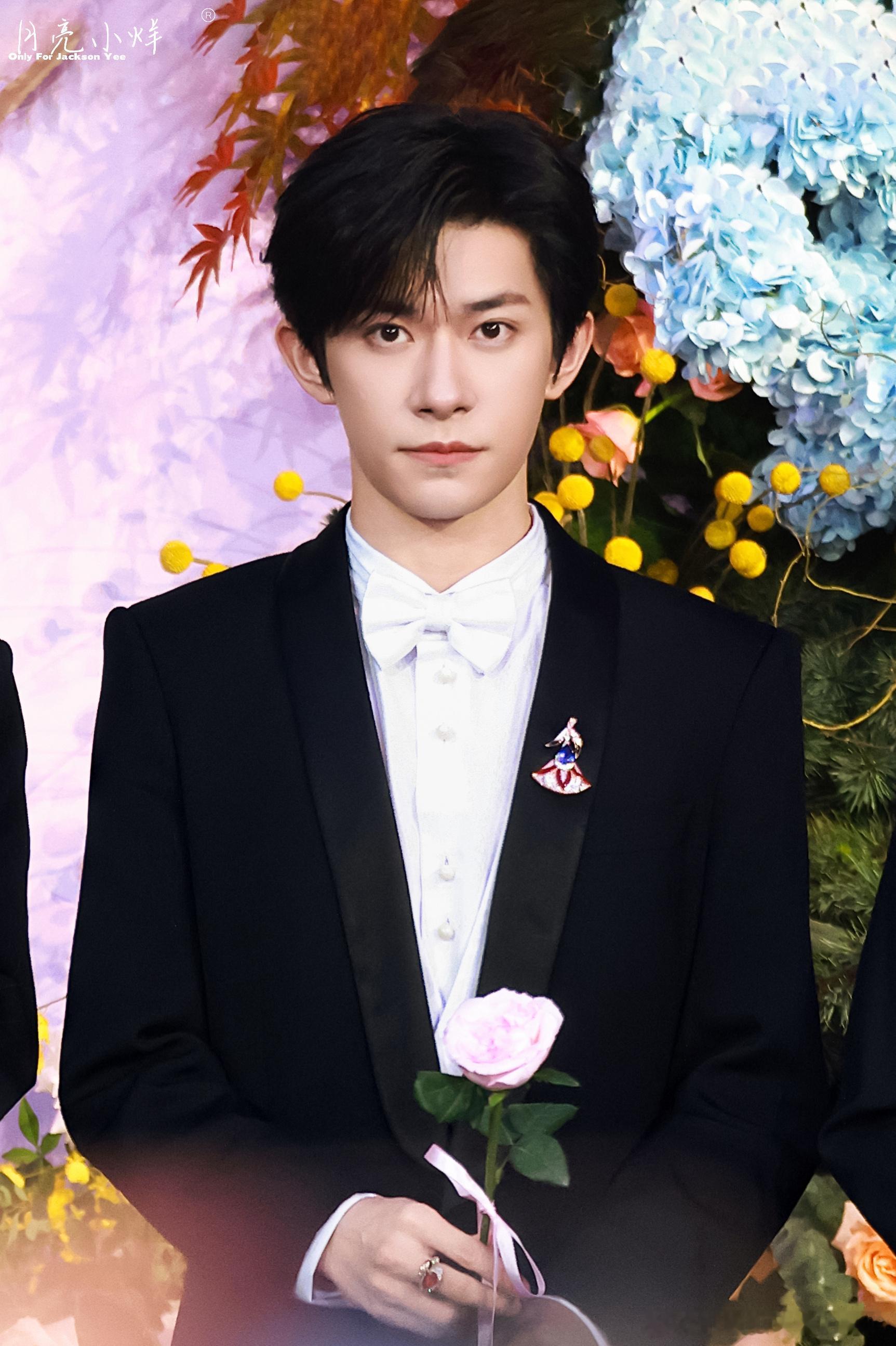 #华为pura90系列全球代言人易烊千玺#                                                                                                                                                                                                                                      ✨
 ​