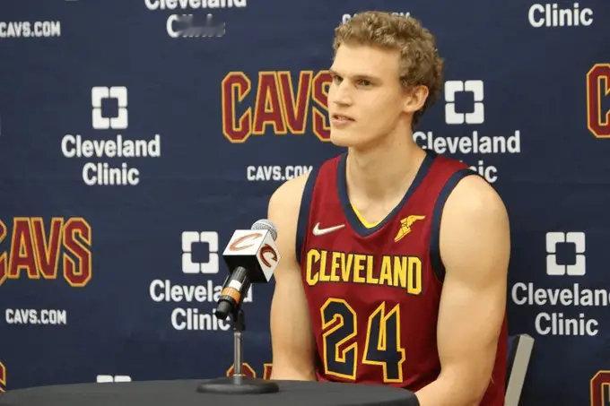 说说你对马尔卡宁的印象吧🎙️

#克利夫兰骑士[超话]##骑士##nba##马尔卡宁# ​