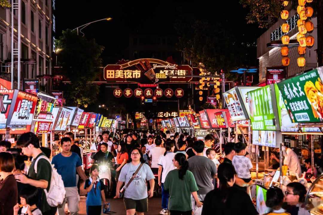广州有条全国最长潮汐宵夜街