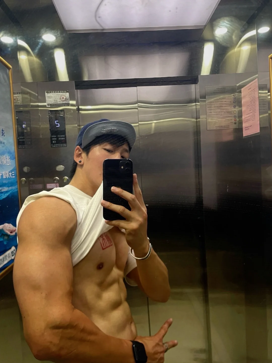 不开玩笑，200斤以下依旧随便抱