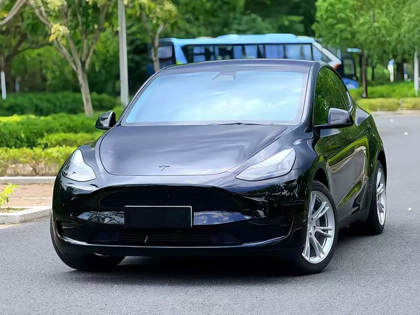 23年 22款改款特斯拉model y