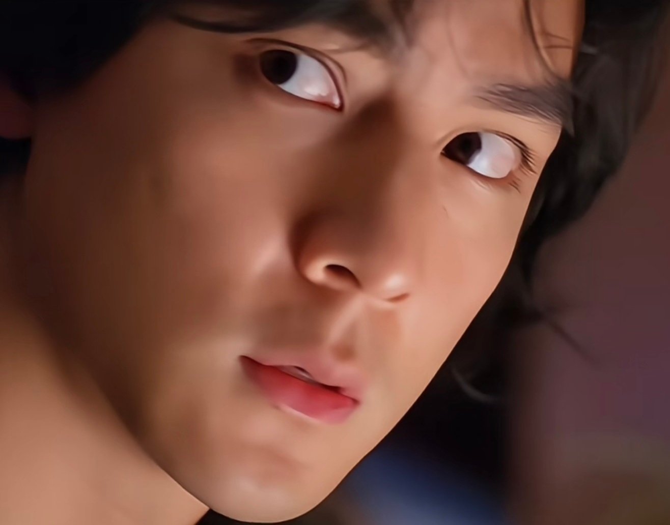 阿碧：阿头，我觉得蔡Sir有针对我。
Roy：MB，呢单案有蹊跷。
李文彬：蔡Sir话今日警局好冻，好心疼。 ​