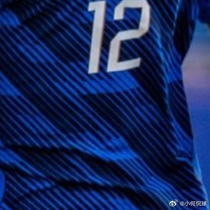 巴尔科拉这笔转会一旦落地，就是三线纪录大满贯。

利物浦队史引援，1.2亿英镑直接排第二，仅次于伊萨克的1.25亿，把维尔茨、努涅斯全甩在后面。今夏转会市场，1.2亿超过罗杰斯和迪奥曼德，成为标王。法甲出售球员，1.4亿欧直接登顶历史第一，把内马尔9000万的纪录都超了。

23岁，49场13球6助攻，这个 ​