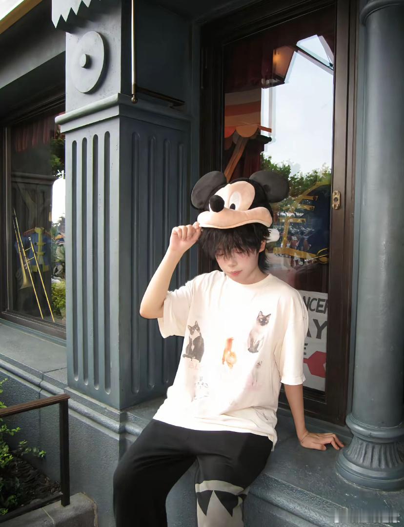 🎶.      ▹𝗜𝘁'𝘀 𝗮𝗹𝗹 𝗮𝗯𝗼𝘂𝘁 𝘆𝗼𝘂🎼   ₊  ♫
有关于你们的一切#绝意##钟意##范丞丞##魏子宸#
           ෆ°𝔼𝕧𝕖𝕣𝕪 𝕘𝕒𝕞𝕖 𝕚𝕤 𝕒 𝕕𝕣𝕖𝕒𝕞°ෆ
             每一场游戏都是一场梦想
                    ​