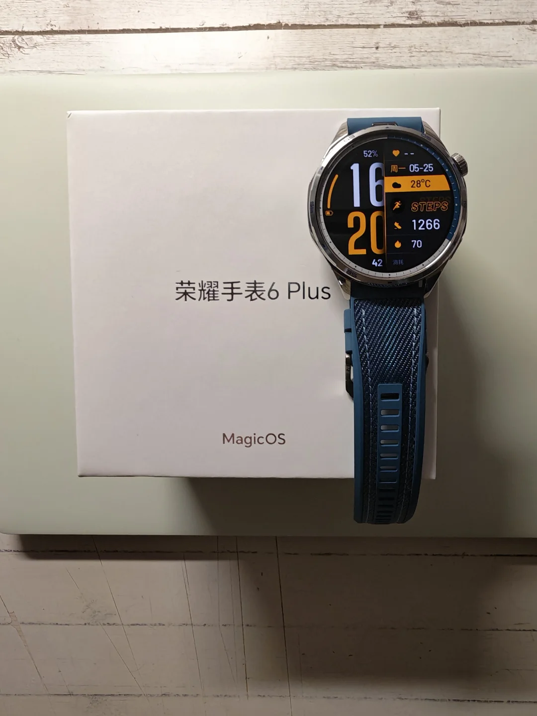 荣耀手表6 Plus已经使用一天，随便问