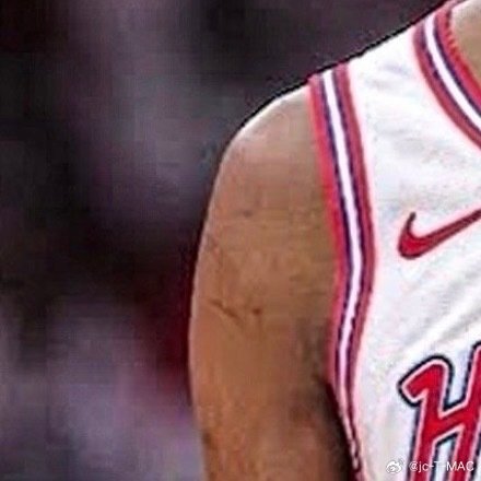 #NBA[超话]# 去掉胡子的杜兰特，脸部轮廓更加鲜明，褪去成熟氛围感，依旧挡不住无解的进攻天赋与赛场锋芒。 ​