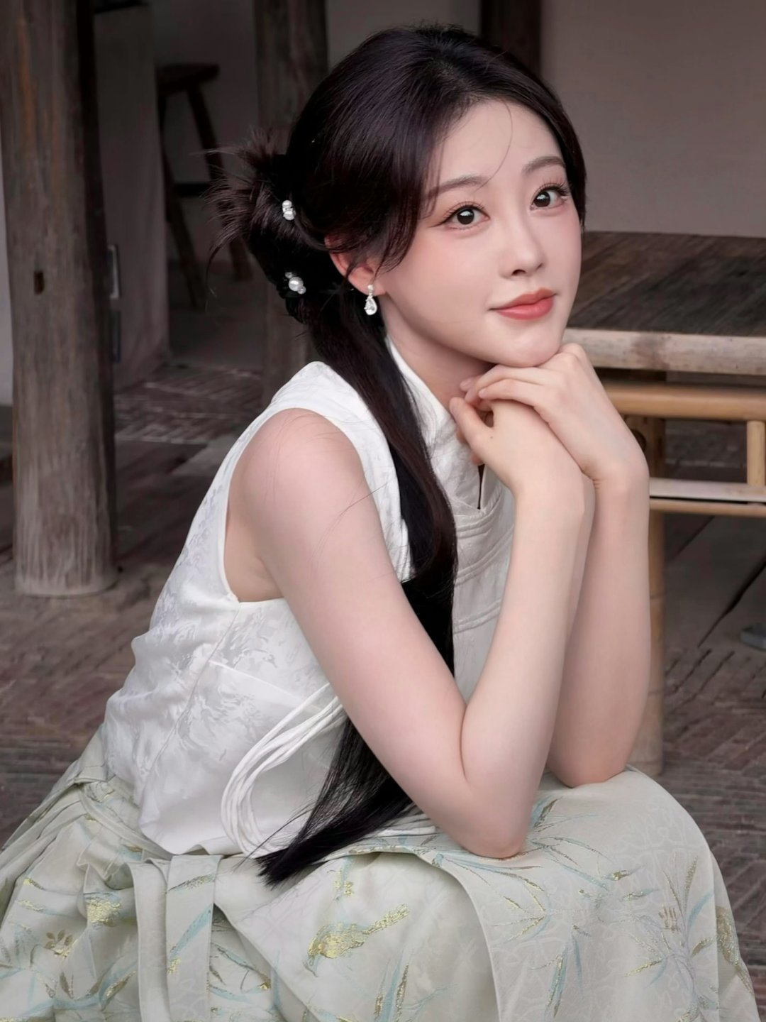 #祝绪丹[超话]# 都知道的，祝绪丹“国风美人”的称号永不过时#祝祝祝天天开心# ​