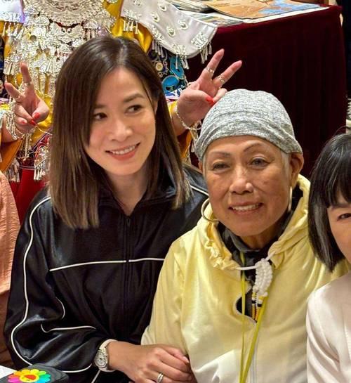 51岁的佘诗曼选择不结婚、不生育。她透露自己已经立下遗嘱，合计2亿的财产全部留给母亲和兄弟，另外她手握香港7套房产，过着潇洒自在的单身生活。
 
注：以上仅为该网文的说法，不一定是核实后的客观事实。