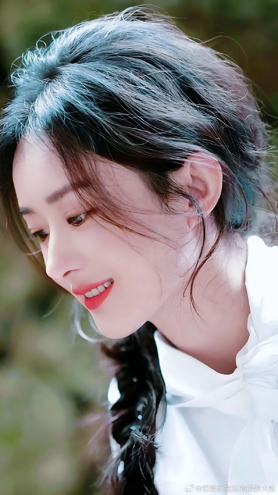 #赵丽颖[超话]# zly#赵丽颖电影乔妍的心事# zly#赵丽颖乔妍# zly#赵丽颖 电影浴火之路# zly#赵丽颖李红樱# 

你像破曉時的光芒，劃破我日月無光的夜晚。[心] ​