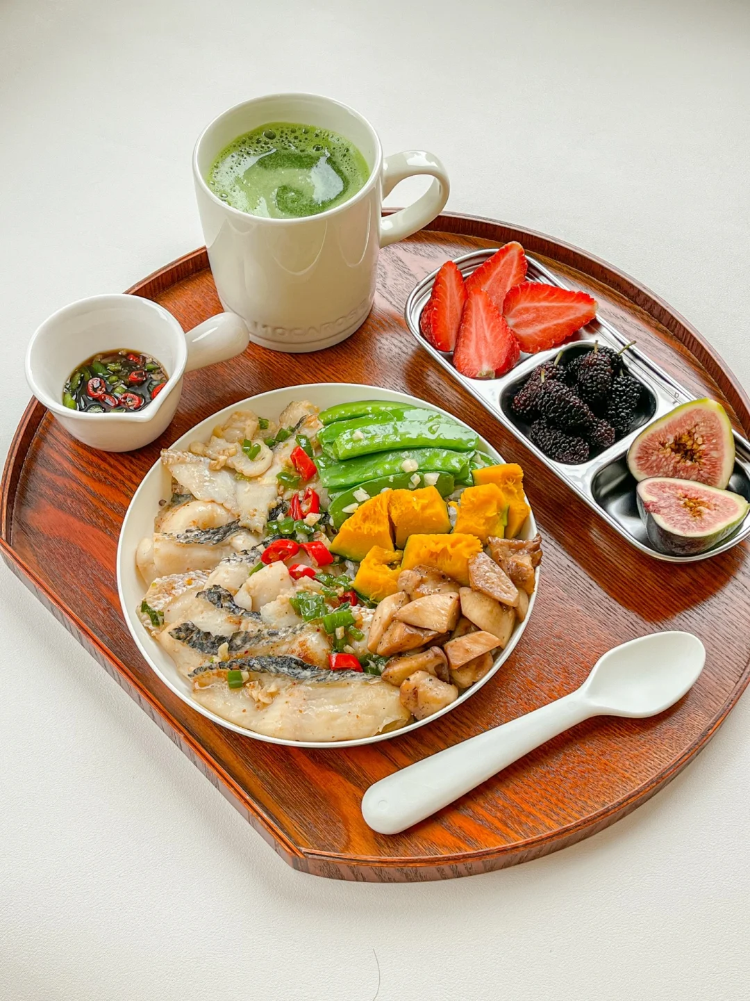 10分钟低脂黑鱼片杂粮拌饭 太适合减脂期吃