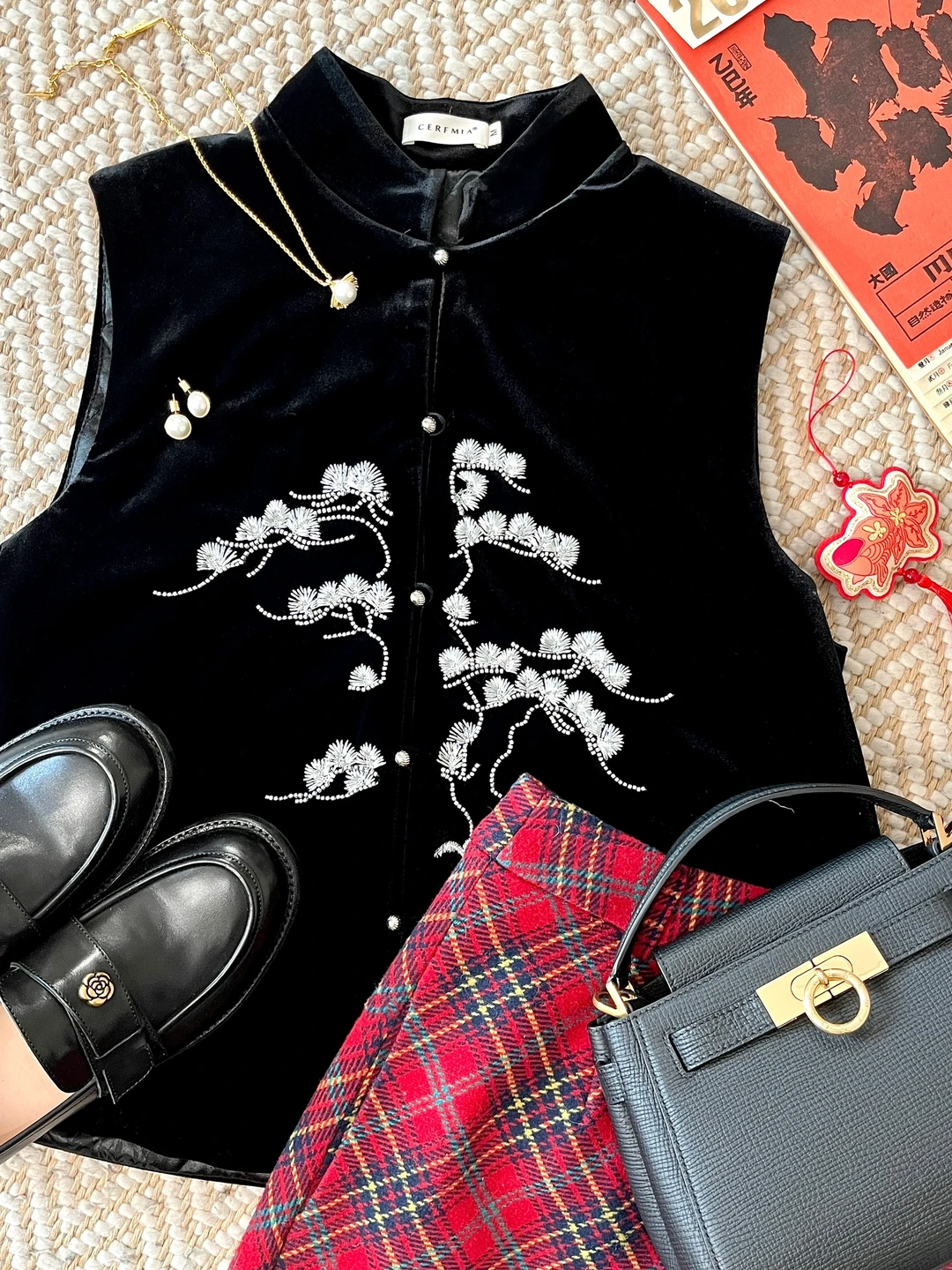 时髦小姨回家啦👛过年就要穿新中式