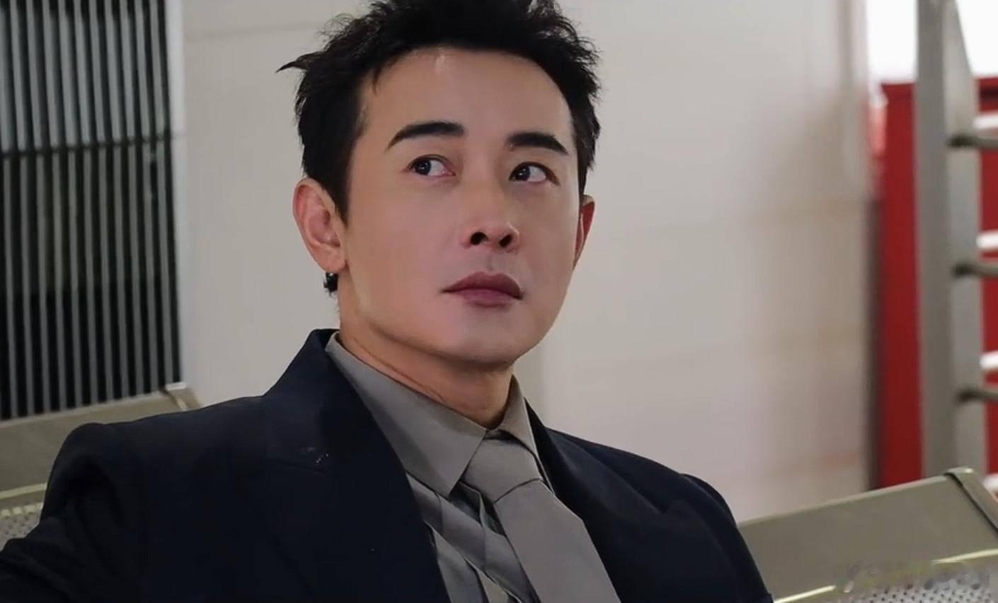 #罗晋[超话]#嗯对今天初中分班了，阳光分班，我说我恨你，你听到了吗？全校初一新生总共22个班，我在第22班😶😶😶😭，6楼🙃
只有你的出现能够治愈哈哈哈哈哈哈哈，蹲奔富视频 ​