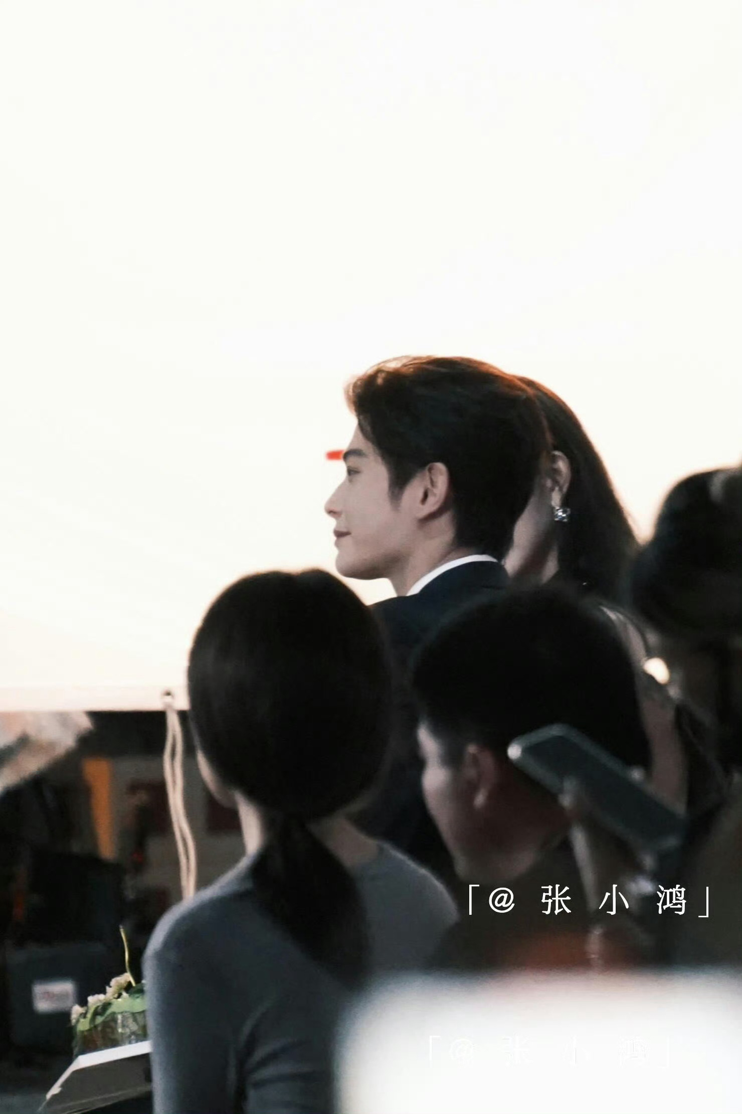 没有外景就又开始敷衍了事了吗[疑问]
拉黑布是怕被看到你们怎么对男演员敷衍
属抖m的是不是 不抽你就不上心
你个飞舞点心 指望不上你一点
现在还在拍摄期，立刻整改‼️
现在还在拍摄期，立刻整改‼️
现在还在拍摄期，立刻整改 ​