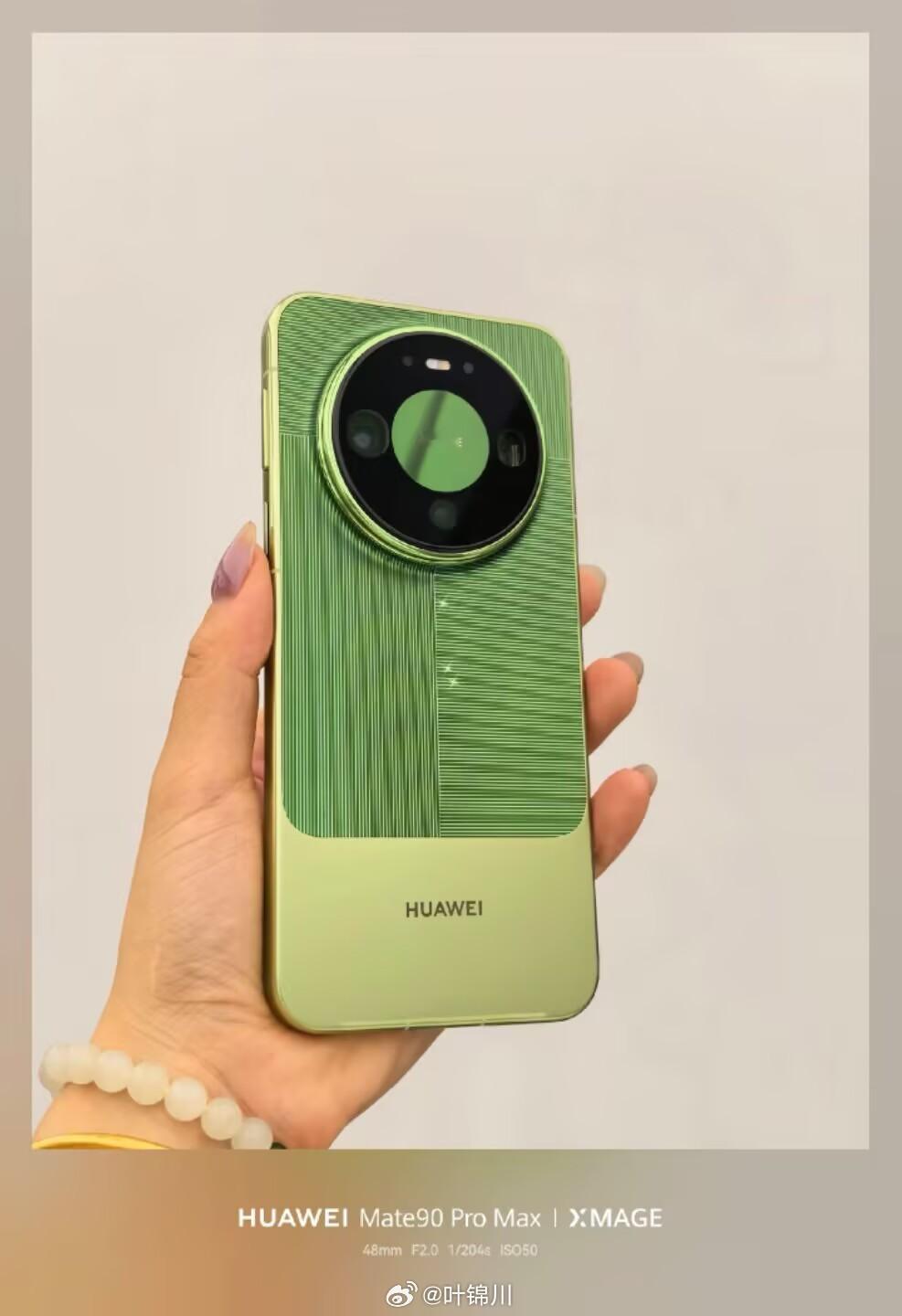 九月、十月这波旗舰新机扎堆登场，手机影像又迎来了一轮正面交锋。vivo、小米、华为、苹果，荣耀，都拿出了自己的看家本领，参数决定了影像的能力上限，真正的差距，还得放到具体场景里看。#旗舰机影像哪家强#

先看 vivo X500 系列，这次直接把 8K 原生 Live 带到了手机上，还有 4K 240fps 电影级慢动 ​