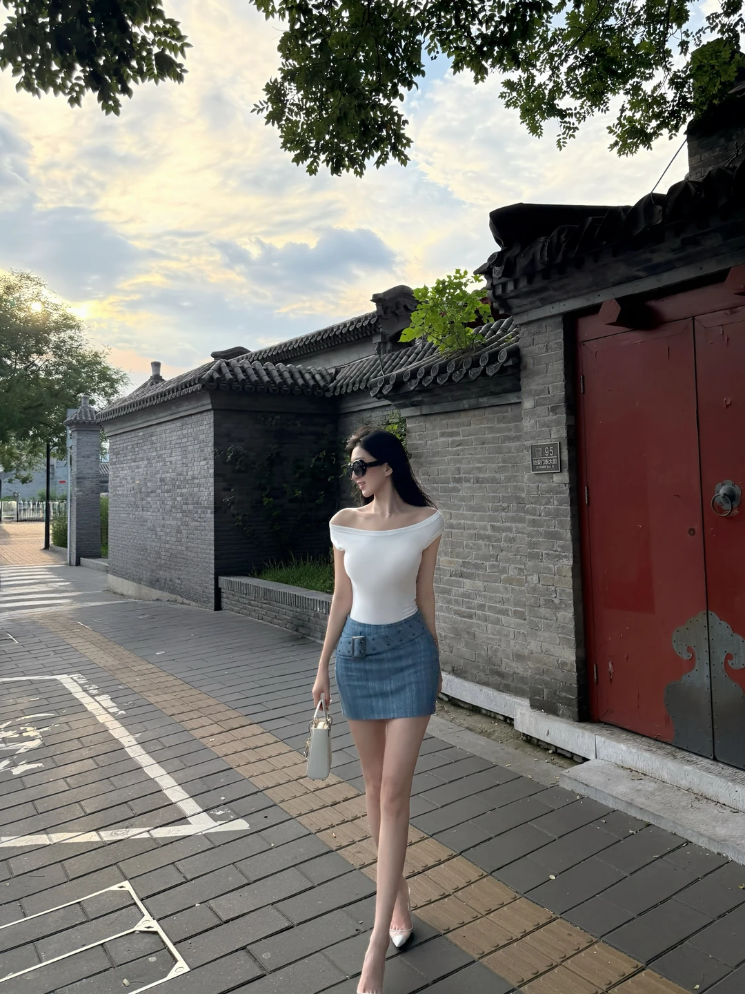 胡同里～☀️