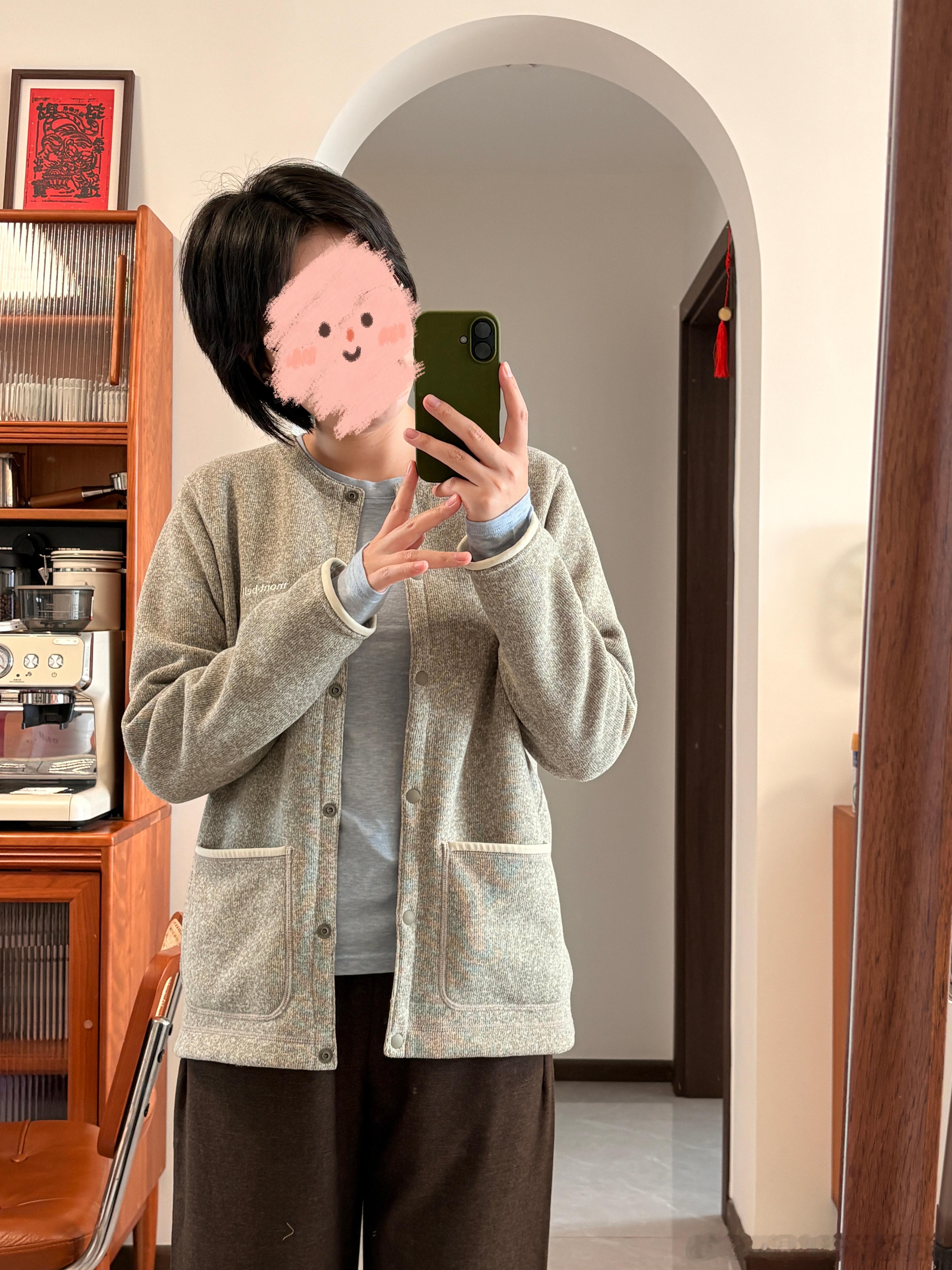 昨晚上拒绝了领导安排的出差，我胆子也是肥了不少[doge]主要是安排的任务太难了！！！[泪][泪][泪]今天上午一整个战战兢兢，怕我领导突然喊我[二哈][二哈][二哈]抱抱的穿搭合集抱抱的购物分享抱抱的摸鱼日记 ​​​