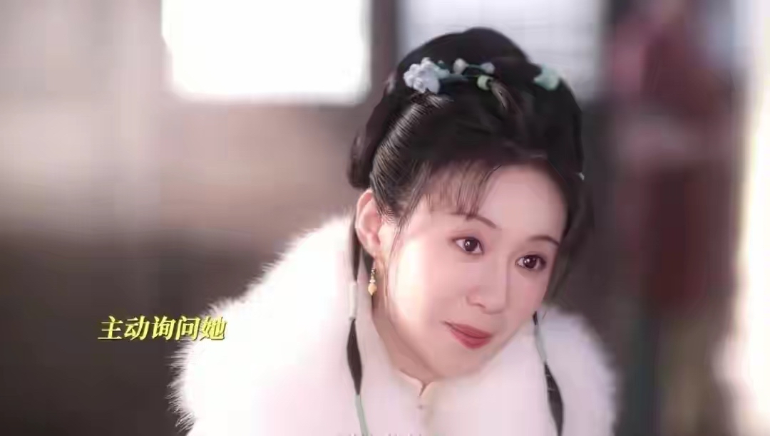 “她坏得我头皮发麻，但我偏偏不想劝她从良”——郑合惠子这句“不强行共情杜翠雀的恶”，简直把国产剧里那套“反派必须有人疼、坏人必须被原谅”的伪善滤镜，一巴掌扇碎了。

《很久很久》里杜翠雀是什么人？不是傻白甜黑化，是骨子里就爱搅浑水、见不得别人好的那种“毒蘑菇”。换别的女演员，早开始加苦情前情：童年缺
