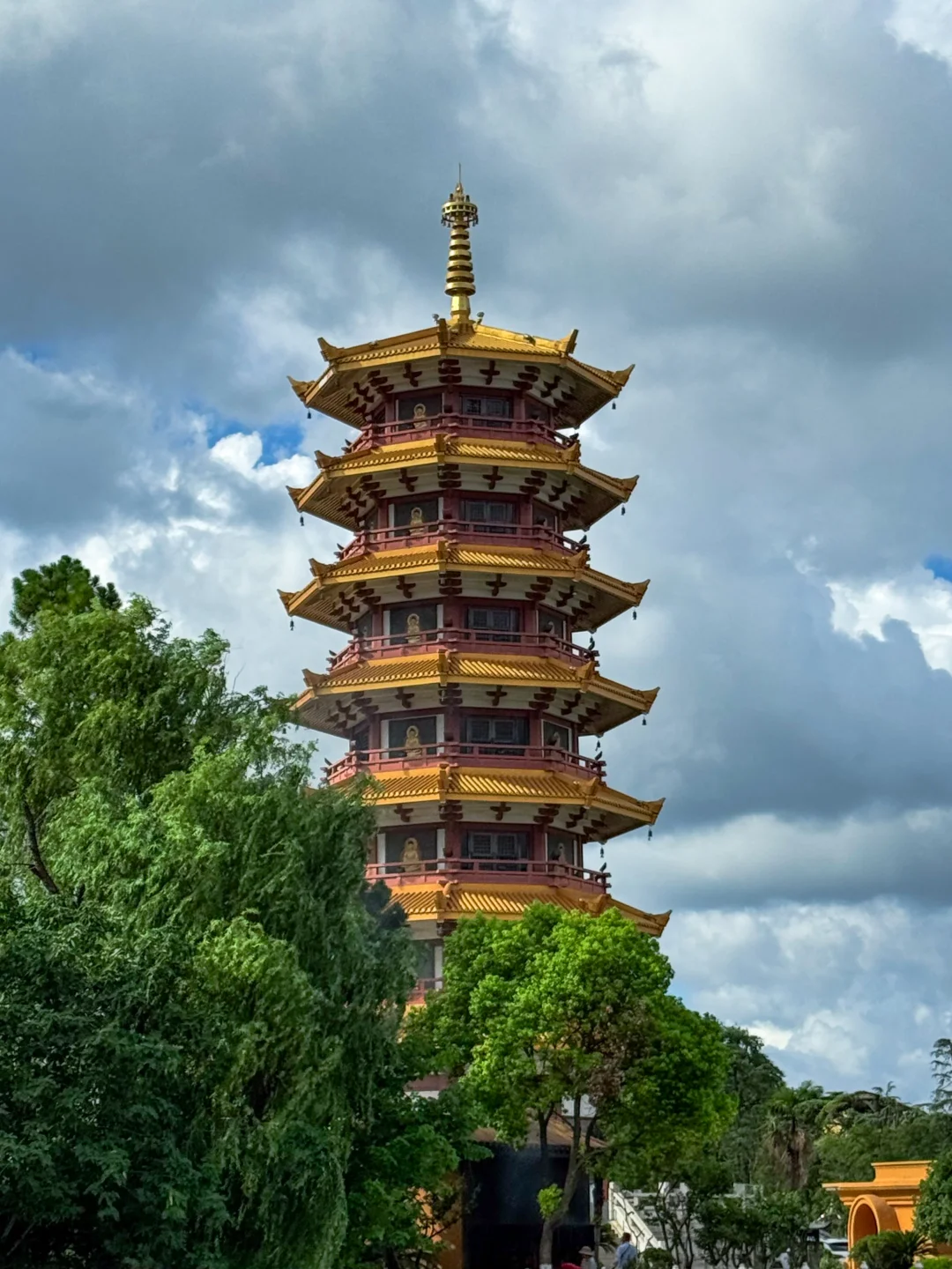 上海市区的汉唐风寺庙