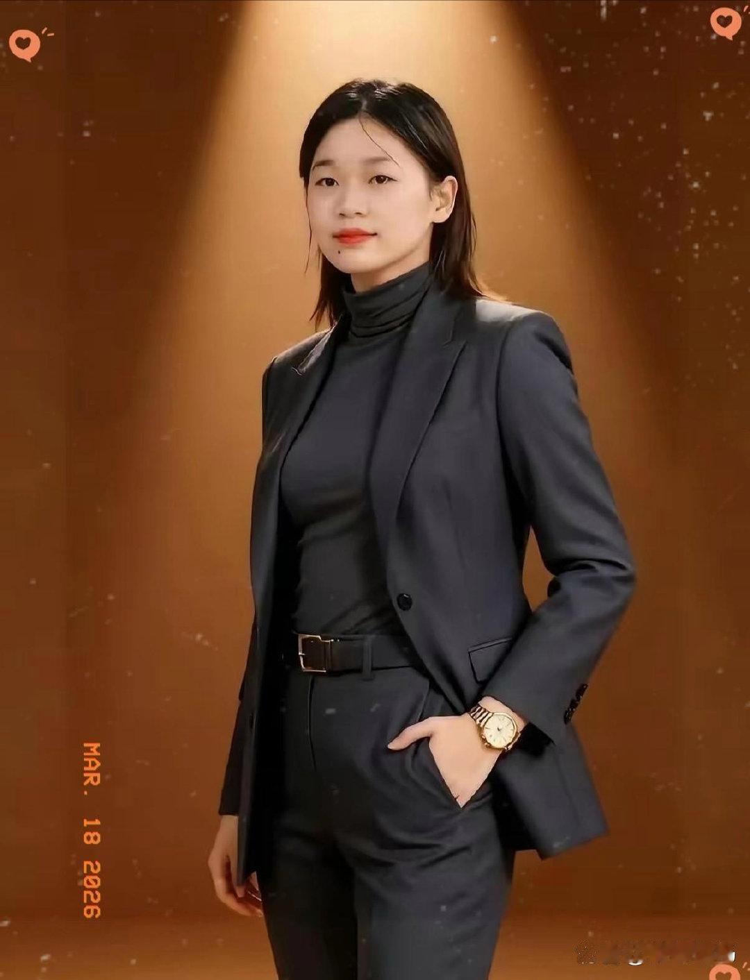 全红婵深受大家喜爱，不只是过硬的跳水实力，更因为她善良真诚、朴实接地气，热心公益低调行善，赛场稳、人品正，这样的姑娘招人疼。 ​