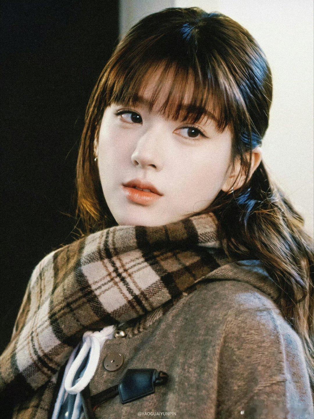 #偷偷藏不住制片人十月启动新项目#看出来渣浪想蹭女顶的心藏不住了🙄
全体起立恭迎我们穿搭的神赵露思！即将带来新一轮秋冬穿搭热潮[彩虹屁]们内娱又有可借鉴的了[柯基] ​