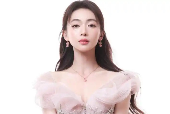 吴谨言这部新剧《刀笔娘子》太懂观众了，把《逐玉》和《兰香如故》里面出圈的演员都请来了 ​