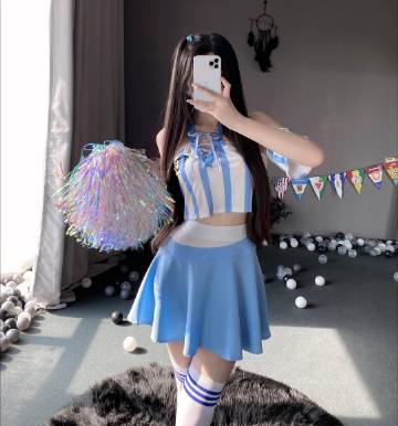 和足球宝贝一起看球｜三选一<br />一起为喜欢的球队加油吧！