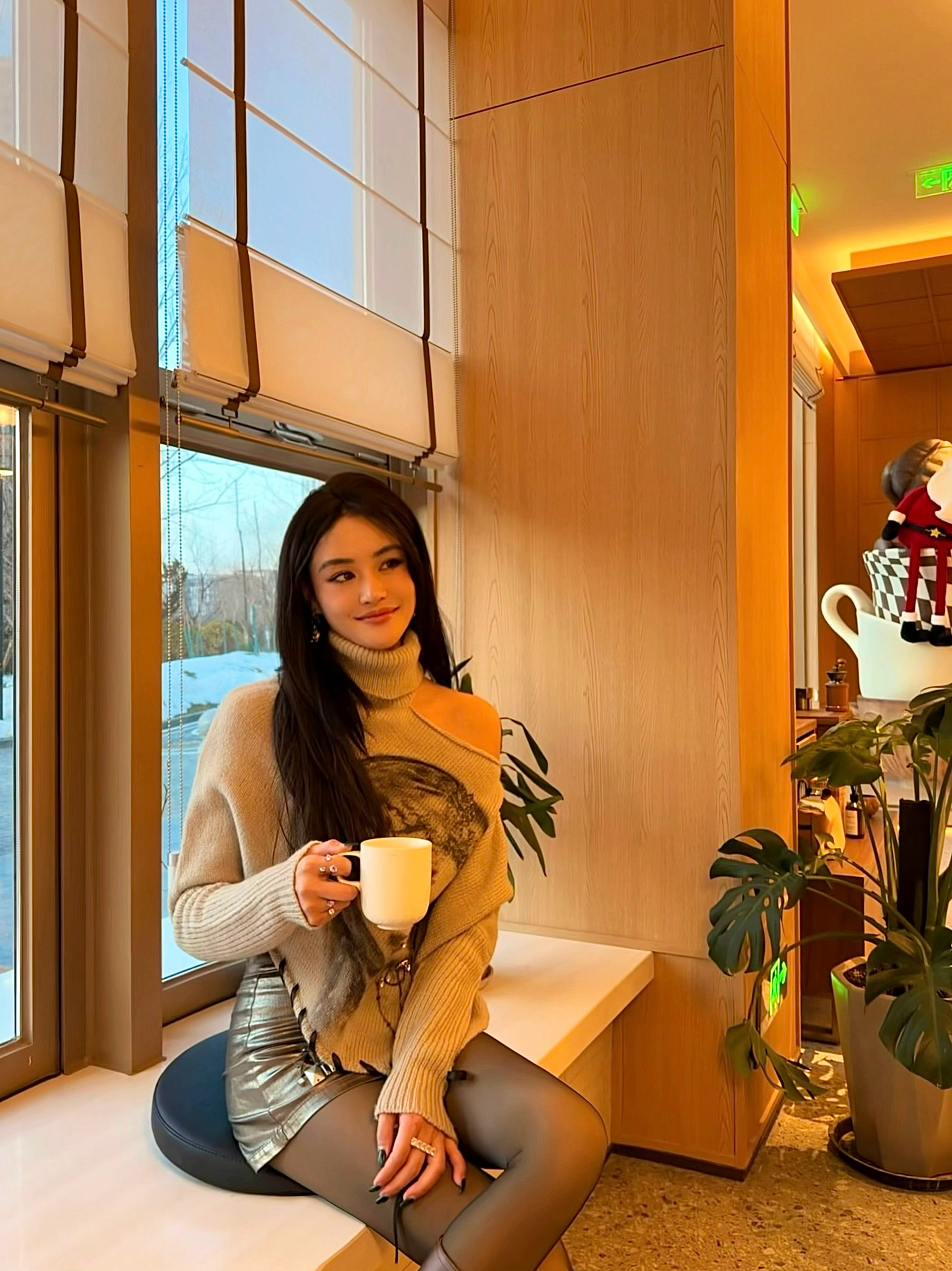 姐妹聚会，快乐加倍今日份快乐是冬天的第一顿小烧烤给予的，驱车40多公里...