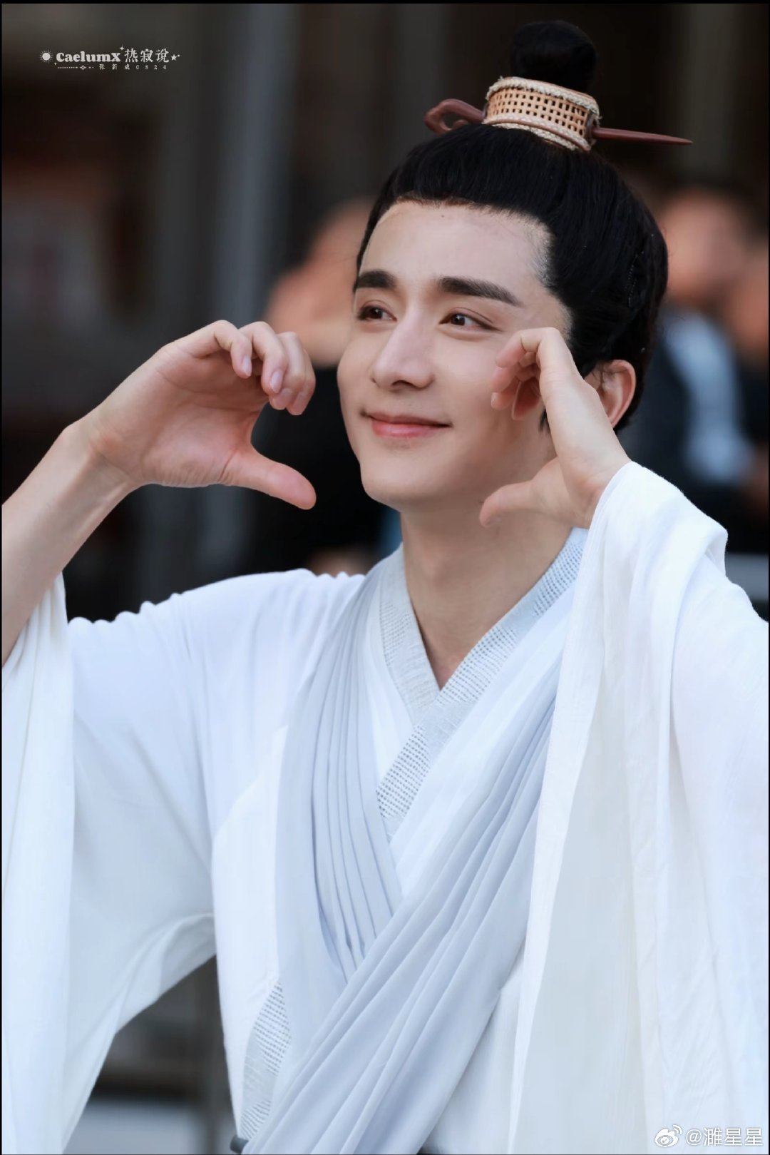 #李佳薇张新成甲乙丙丁合唱版# 🍊#音乐剧大江东去# 
糯糯叽叽的雪媚娘呀脆脆，小脸让我啄一口~[憧憬][馋嘴]



cr：水印 ​