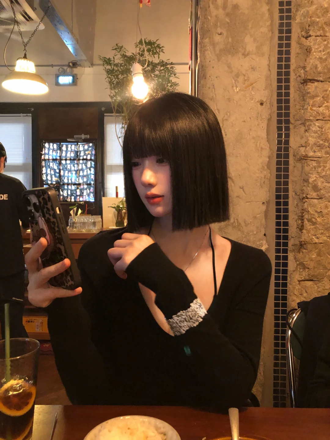 “她什么都不在乎”