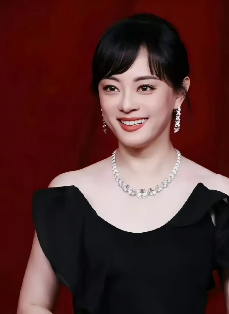 邓超以前是个不婚族，混一天算一天。认识孙俪之后，第一件事是想结婚，第二件事是想养生。
孙俪形容他，放松，善良，慷慨。邓超形容孙俪，学习委员，榜样，最棒的俪。
俩人冷战，邓超出去拍戏，憋了一天受不了，发短信过去。孙俪回：我根本没生气，还给你买了双鞋。
拍《影》，张艺谋让他俩演夫妻。双双入围金马，