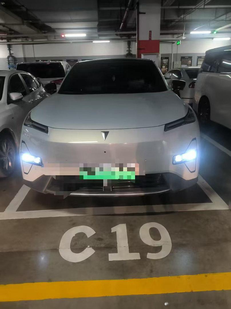 8月开着深蓝S05去了趟日照 整体体验感非常棒  8月的能耗表现平均电耗9.7 最快车速达到122KM/h 最远行驶了687KM  开着深蓝自驾游实在是太嗨了 期待下次的继续出行#深蓝车友会# ​