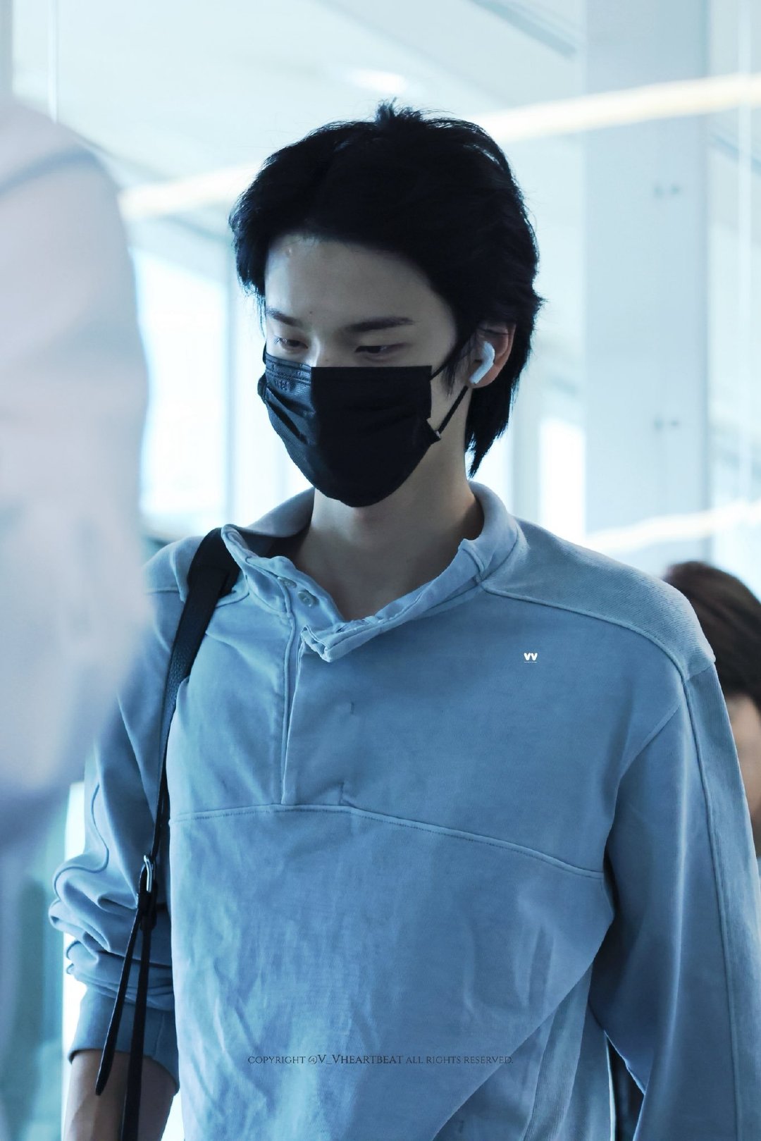 好凶哦这疏离的距离感

260827 FUK©️V_Vheartbeat ​