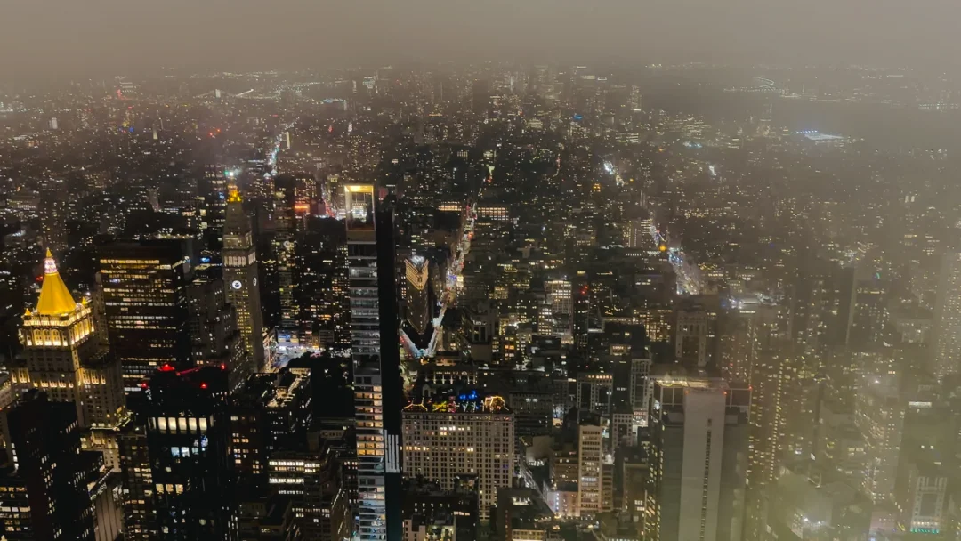 纽约专属bgm 有警笛声才对味🚨