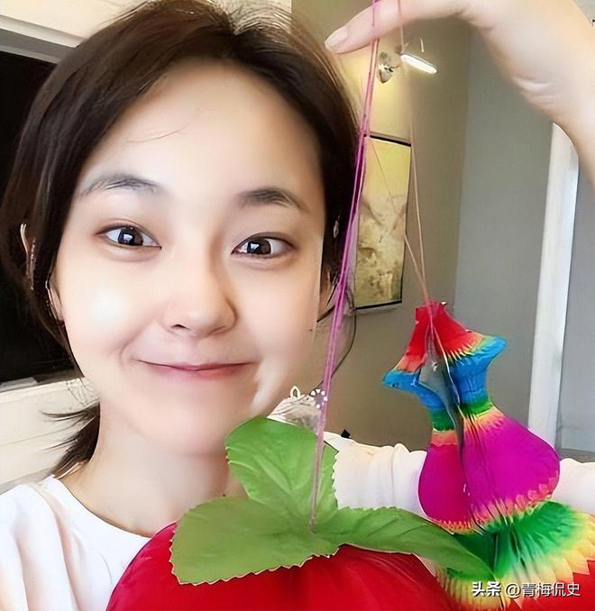 张佳宁在商场遇到于和伟，喊了一声：“袁亦方”，于和伟先是一愣，然后立刻反应过来，端起了那种儒雅前辈的沉稳架子，问：“谁叫我？”
演员们经常这样演戏太投入，入戏太深！