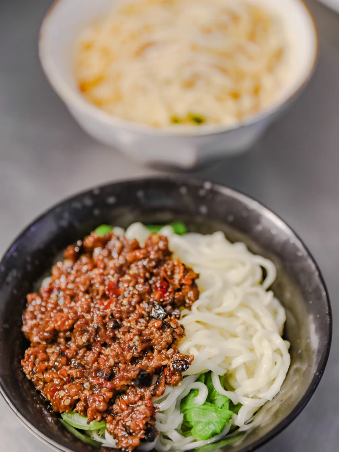 1000碗面不重样第116碗｜香辣牛肉酱拌面