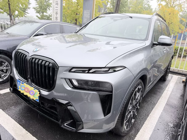宝马 23 款 X7 40i 行政 选装金额：7.82 万