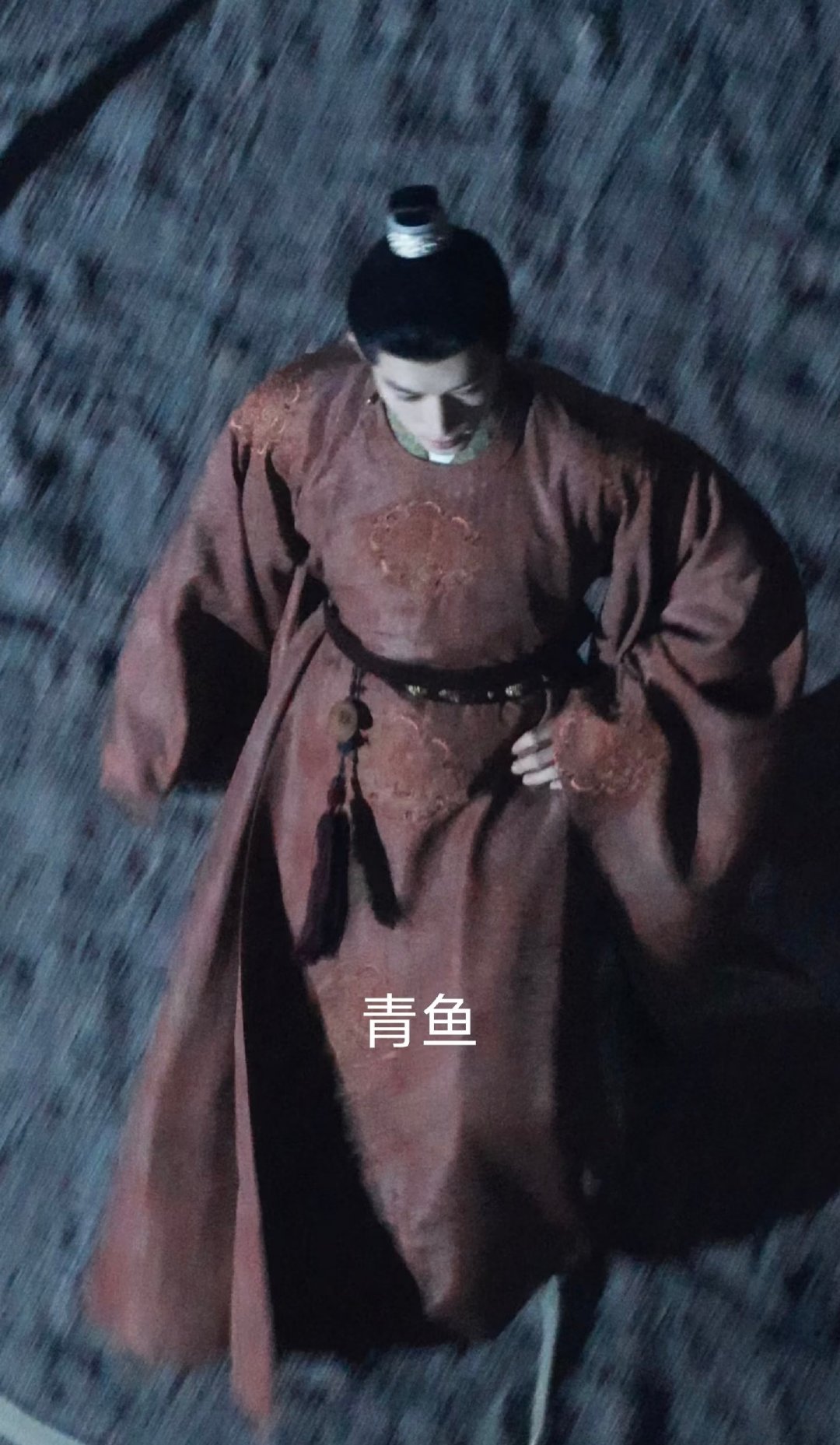 🈶路透了，新衣服，这是什么色？赭红色？
代拍一出就是神图[馋嘴]
#王星越春日宴#🌙 #王星越江玄瑾# ​