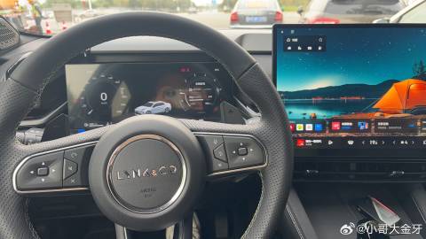 新款领克03马力进阶到272匹，匹配8AT变速箱，开起来真爽！声浪真好听！