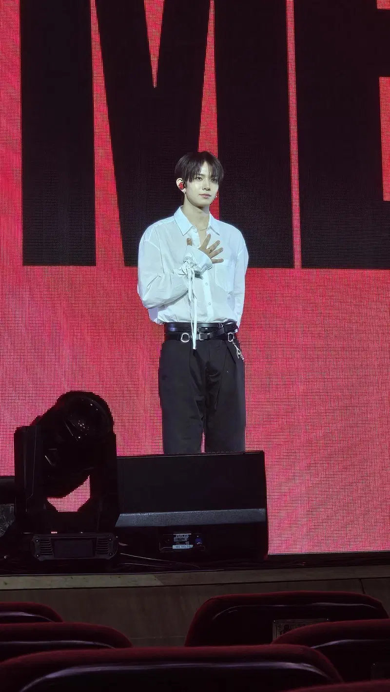 #李羲承solo回归主打曲##李羲承solo主打曲MV# EVAN会在今天的showcase表演 DEATH OF ME和GOING HOME ​