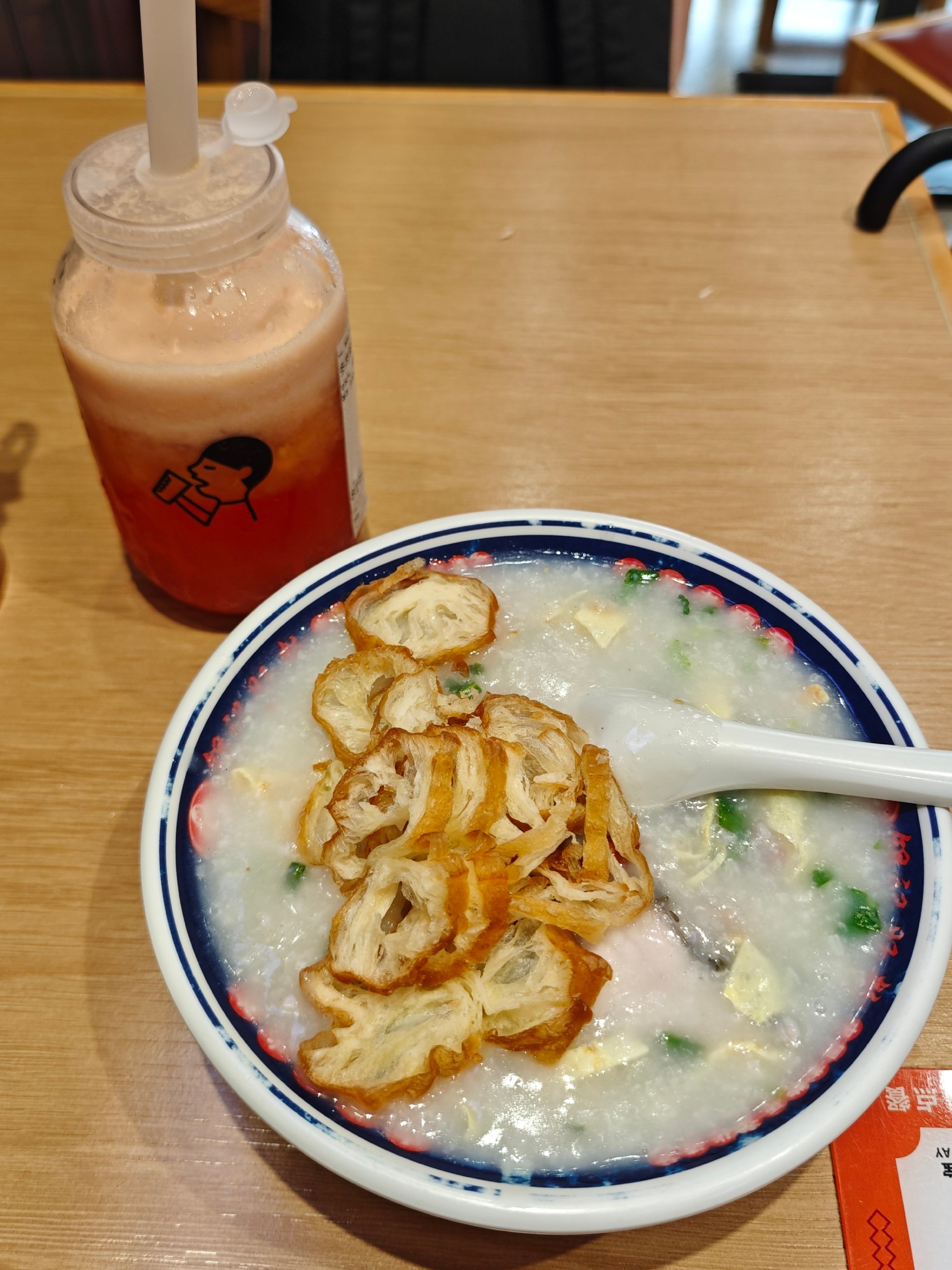 超级特种兵高精力的一天！七点多起床，去五山找老板签字帮师姐交材料送样品...