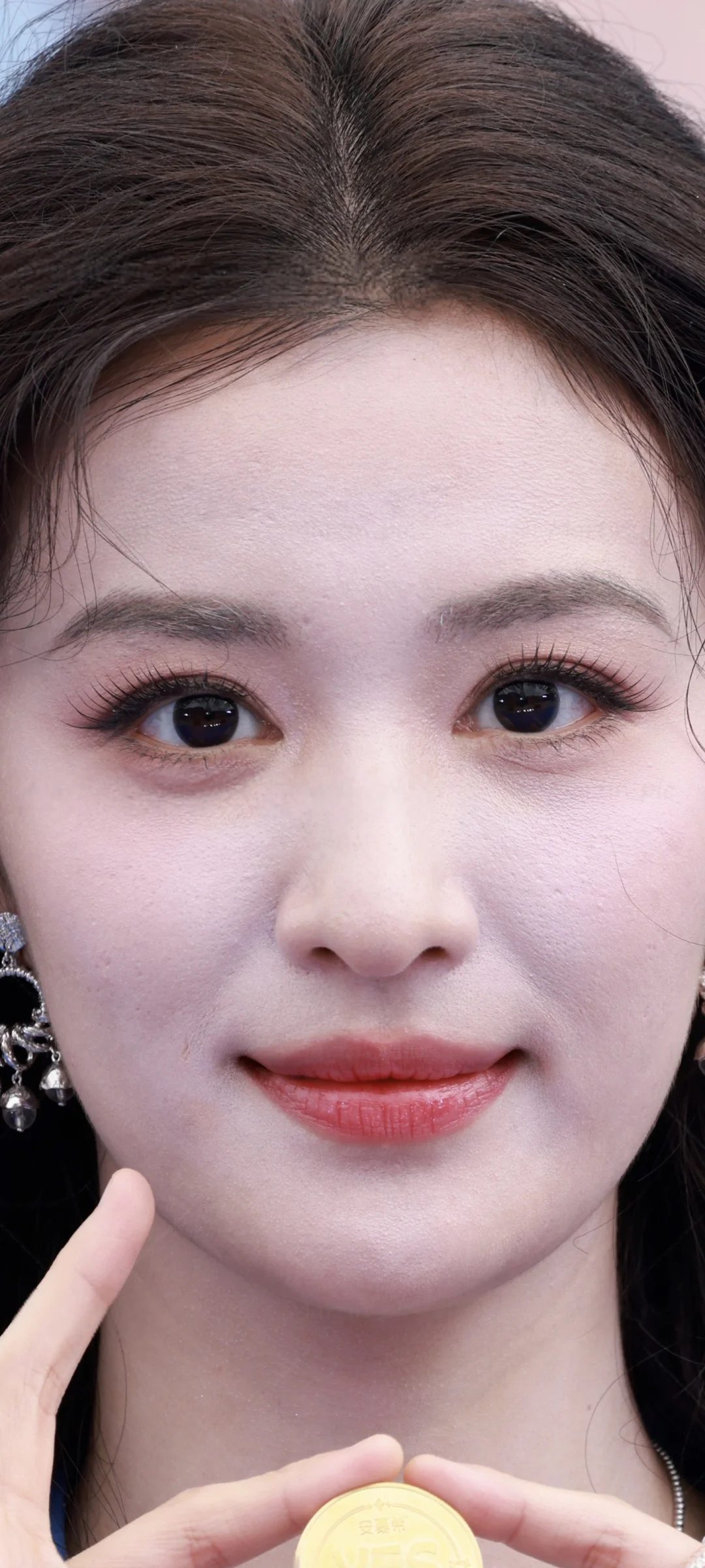 王楚然最新活动生图