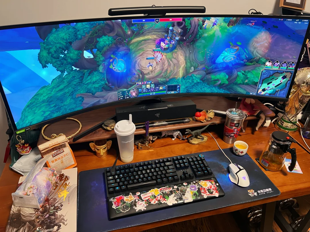 今天新上的模式，叫“神木之门”，刚玩了几把，还不错，个人觉得是大乱斗2.0版，胜