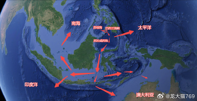 辽宁号航母编队出现在巴西兰海峡，下一步会走向哪里？大家猜猜看？#中国海军# ​