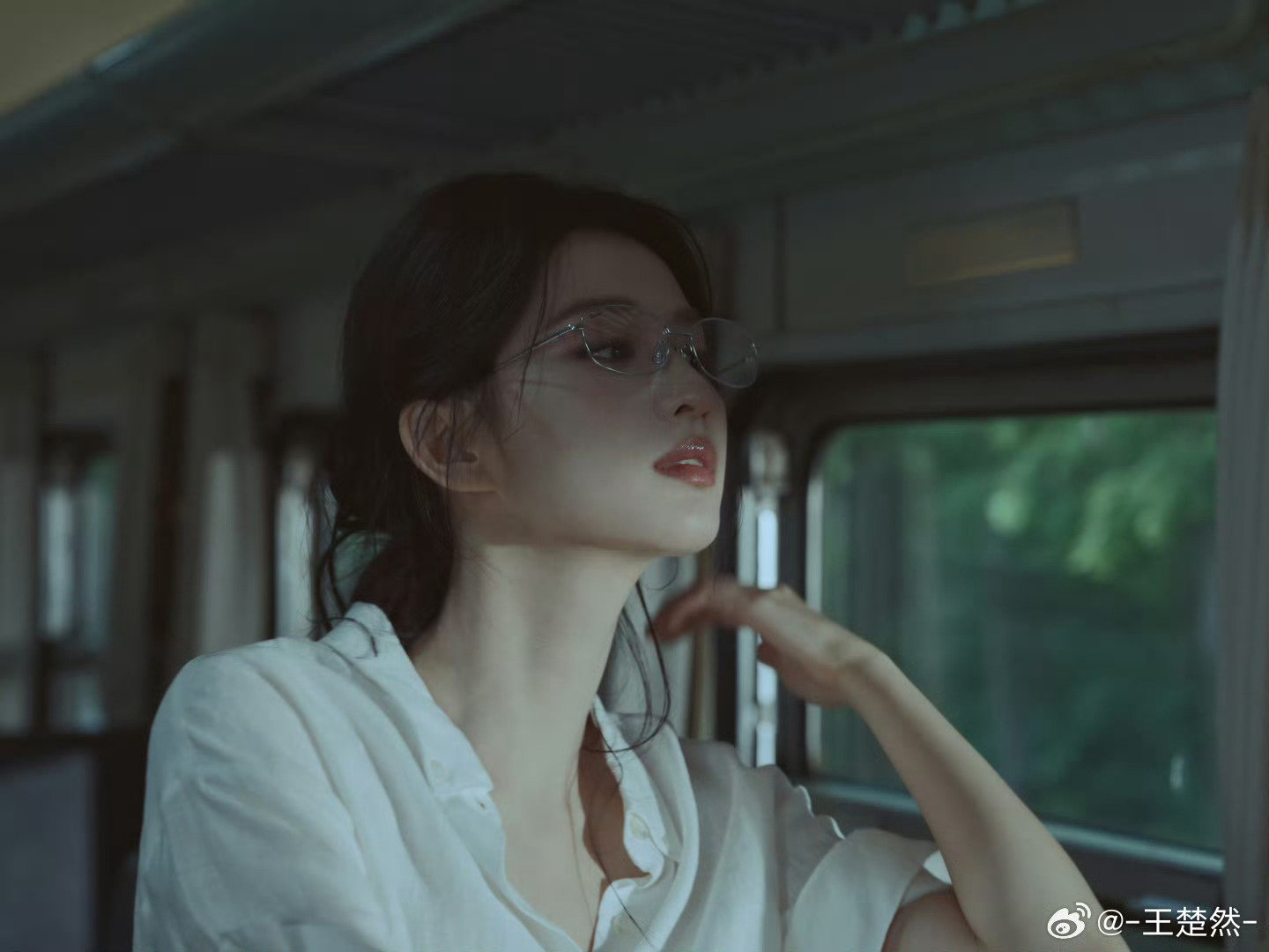 #王楚然[超话]#  御 ​