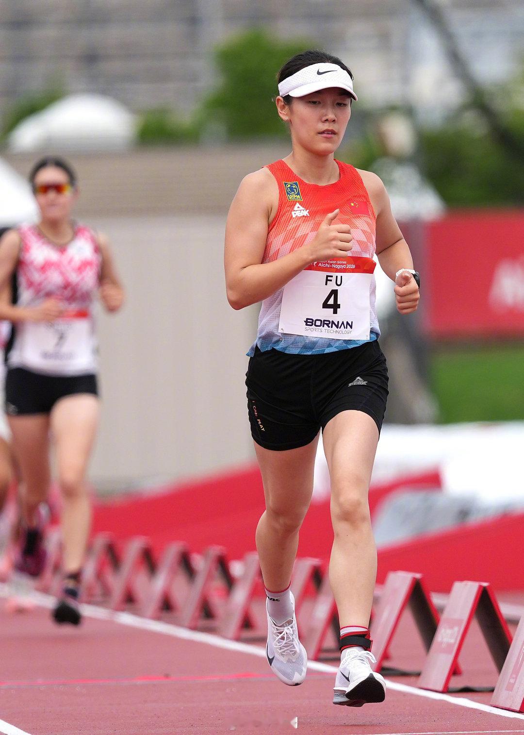 新华社快讯：中国队夺得爱知·名古屋#亚运会#现代五项女子团体项目冠军，这是#中国代表团本届亚运会首金#。 ​​​​#中国代表团亚运首金# ​​​​