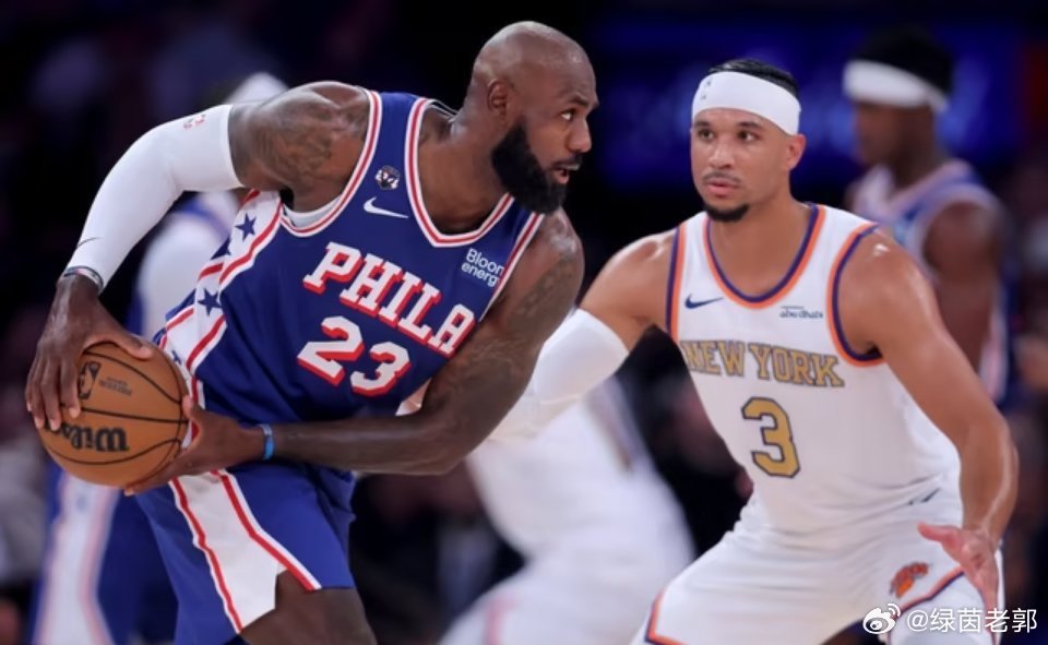 NBA常规赛正式拉开序幕，今日一共有3场比赛，詹姆斯首秀刷新三项队史第一；文班13投1中，缔造奇葩NBA纪录；乔治变身队史第二人，以下是今日数据汇总——

詹姆斯首秀刷新三项队史纪录
76人揭幕战106-100击败尼克斯，詹姆斯完成76人生涯首秀，这也是他代表新球队首秀的首场胜利，此前，勒布朗在效力新球 ​