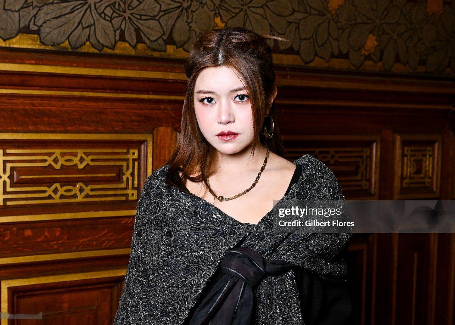本次#巴黎时装周# 山本耀司2027春夏系列大秀上亚太区代表G社生图一览📸

金允植、周震南、陈妍希、Zee Pruk李海海、孙英宰、蓝盈莹📸

#大秀直击# ｜#时装周# ​