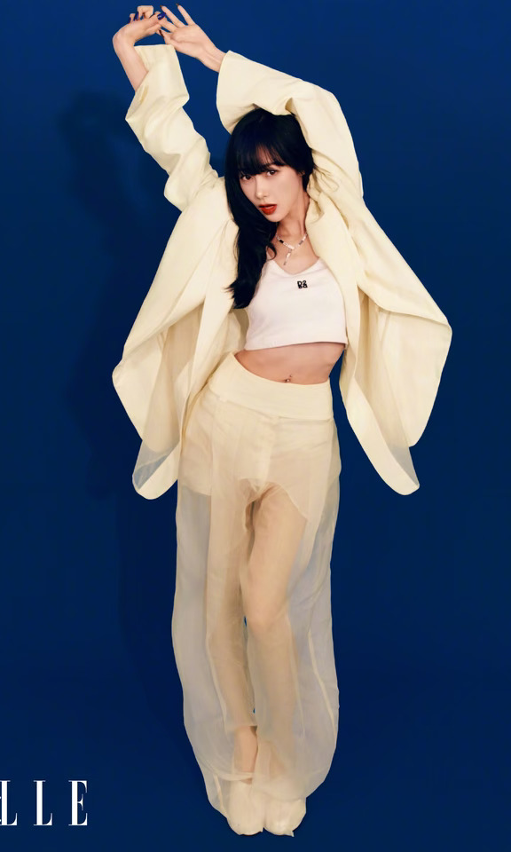 GISELLE x LOEWE｜SuperELLE 欣漾 July
