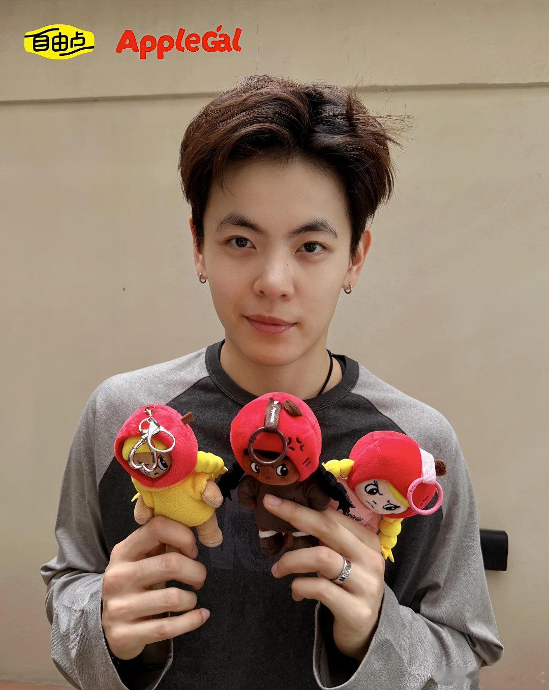 #杨舒予[超话]##杨舒予自由点品牌大使# 
萌萌🐏（有一撮尖尖羊毛） ​
