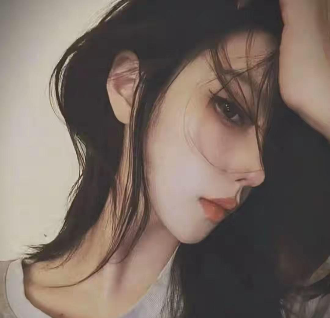 在分手后的情感修复中，断联策略的科学依据逐渐明晰。
 最新研究表明，短...